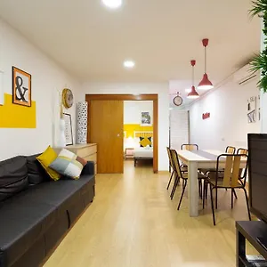 3bed2bath-apartment-next-to-sagrada-familia.topbarcelonahotels.com/